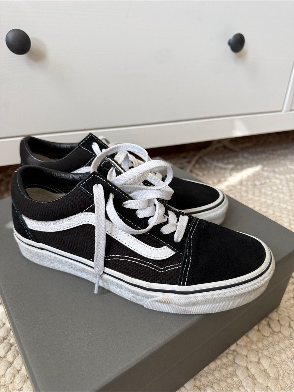 Vans Womens Black & White Old Skool Low-Top Sneakers